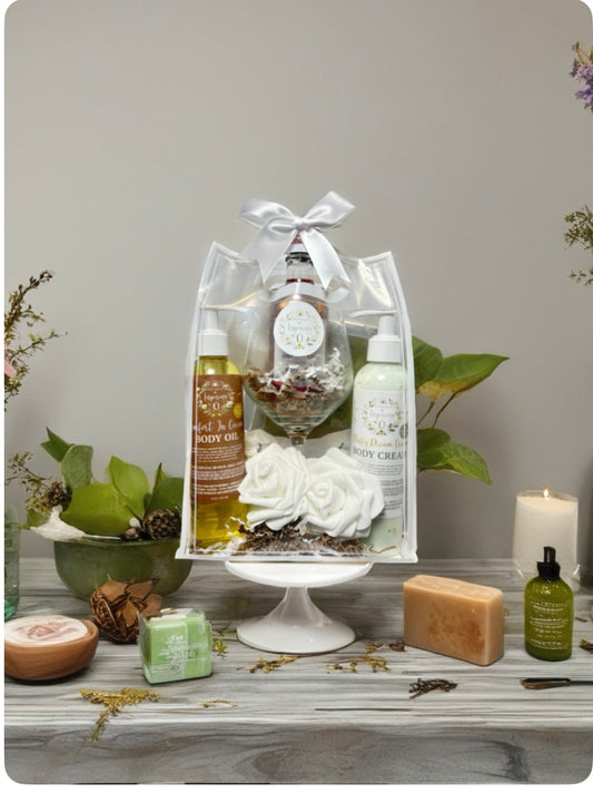 Pour into U or someone special that need some extra love.  Now give the gift of intentional self-care with our exclusive Inspire U Bundle Bag 🌿